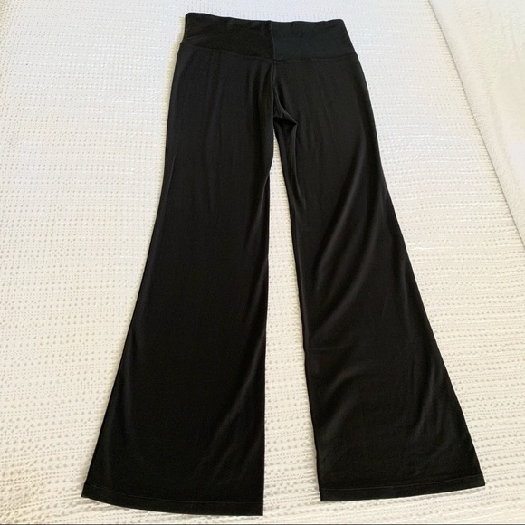 NWOT Athleta Studio Flare Pant Black - Large - Picture 2 of 7